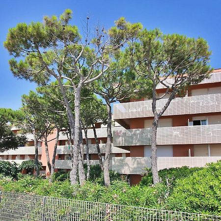 Condominio Casamare Lignano Sabbiadoro Bagian luar foto